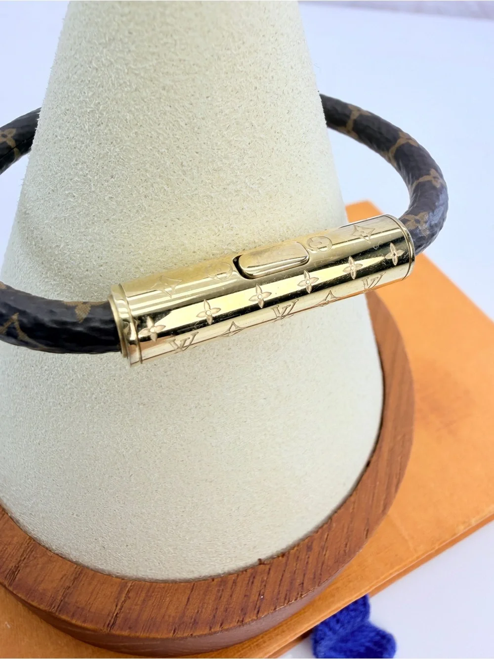 Louis Vuitton Daily Confidential Monogram Leather Bracelet 17